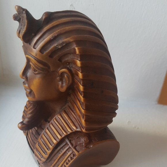 King Ramses II mini polyester statue (hand-carved/ made) - Picture 10 of 15